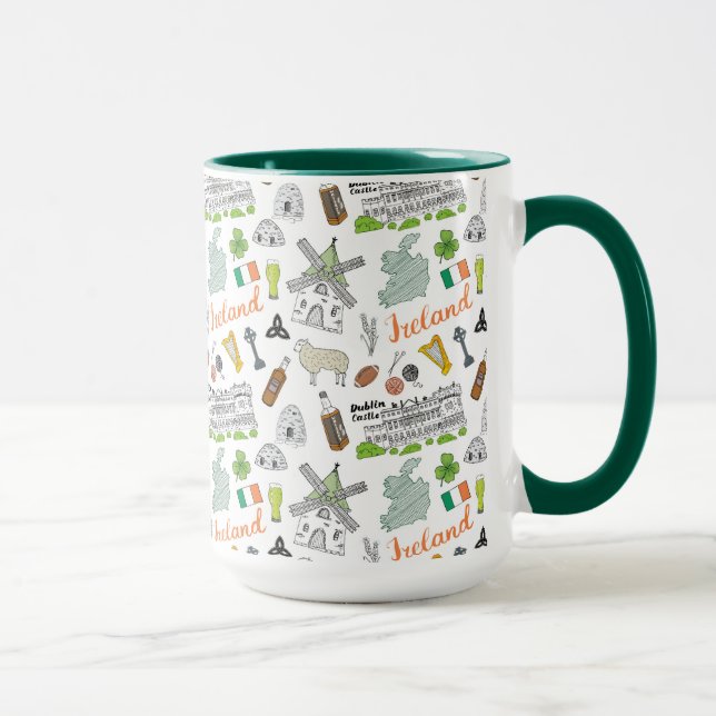 Caneca Teste padrão do Doodle do esboço de Ireland (Direita)