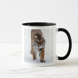 Caneca Tigre Siberian na neve