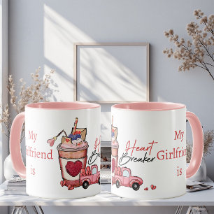 Caneca Tipografia Divertida Minha Namorada é Quebra-Coraç