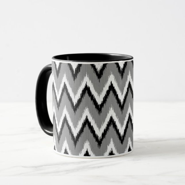 Caneca Tiras Ikat Chevron - Cinzas/Cinzas, Pretas e Branc (Frente Esquerda)