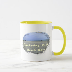 Caneca Todos os Dias São Dias de Praia
