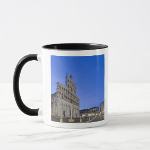 Caneca Toscana, Lucca, Piazza San Michele ao amanhecer