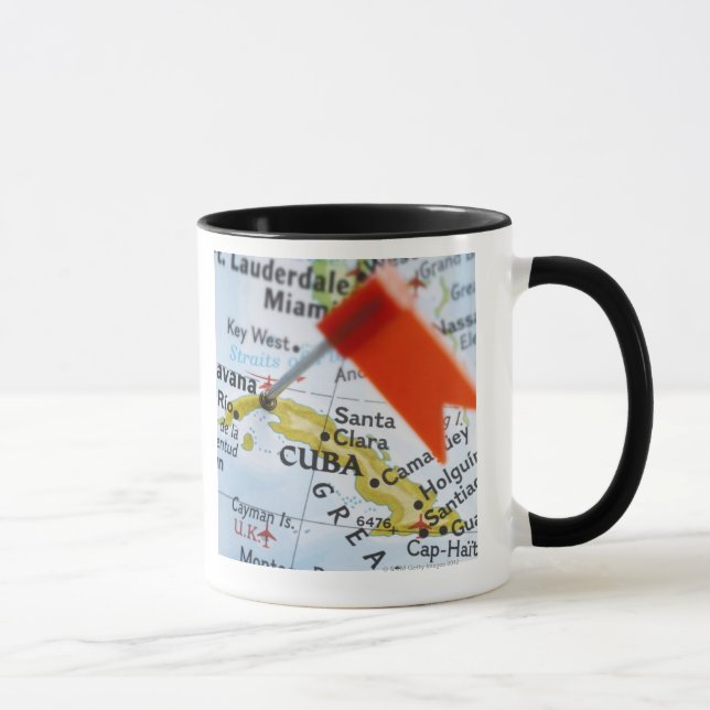 Caneca Trace o pino colocado em Havana, Cuba no mapa, (Direita)