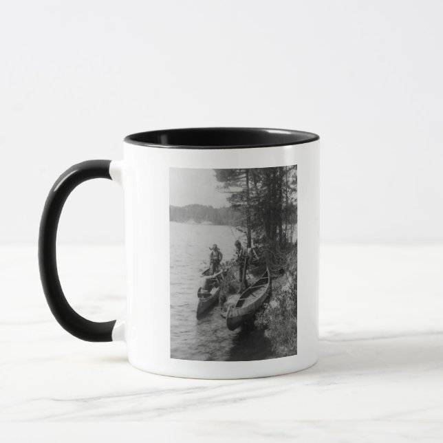 Caneca Três caçadores com canoas em Shore (Esquerda)