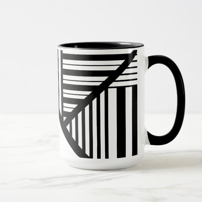 Caneca Triângulo strips em preto e branco (Direita)