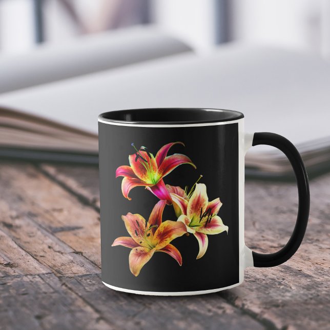 Caneca Trio Elegante de Dayllírios Amarelos Rosa Floral (Elegant Trio of Yellow Pink Daylilies Floral 11 oz Coffee Mug Cover Photo.)