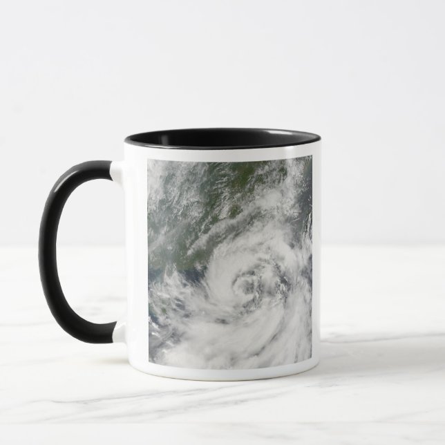 Caneca Tropical Storm Kammuri (Esquerda)