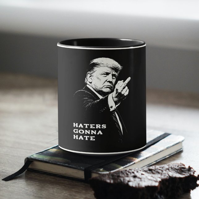 Caneca Trump Middle Finger 2026 Meme Funny (Criador carregado)