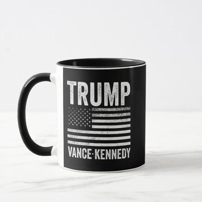 Caneca Trump Vance Kennedy Election 2024 American Flag (Esquerda)