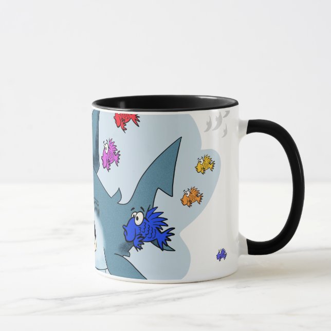 Caneca Tubarão Entre Peixes (Direita)