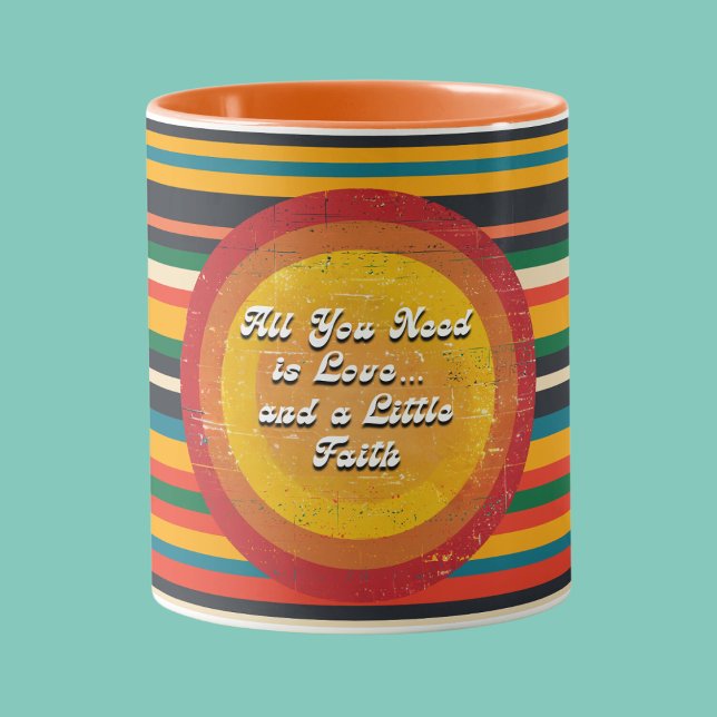 Caneca Tudo que você precisa é amor e fé" Retro Mug (All You Need is Love and Faith" Retro Mug)
