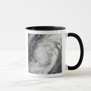 Caneca Tufão Damrey no oceano Pacífico ocidental