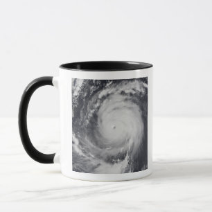 Caneca Tufão Maemi no Oceano Pacífico Ocidental