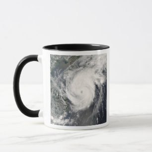 Caneca Tufão Neoguri que aproxima China 2