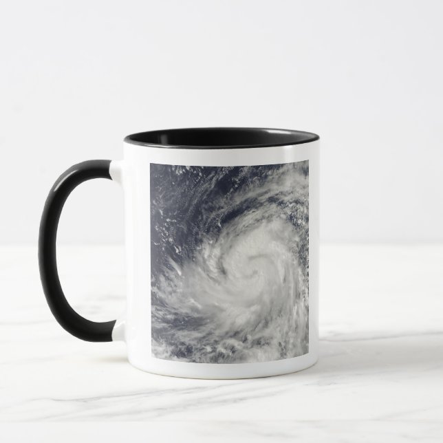 Caneca Typhoon Lupit sobre o Oceano Pacífico Ocidental (Esquerda)