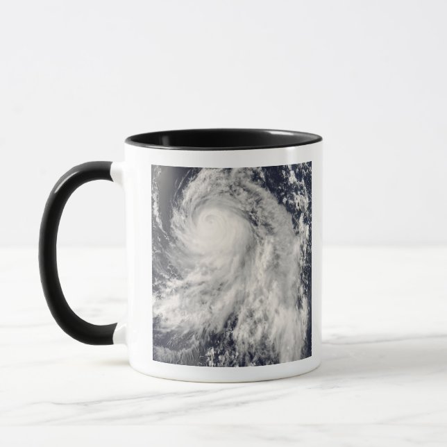 Caneca Typhoon Nakri do Japão (Esquerda)