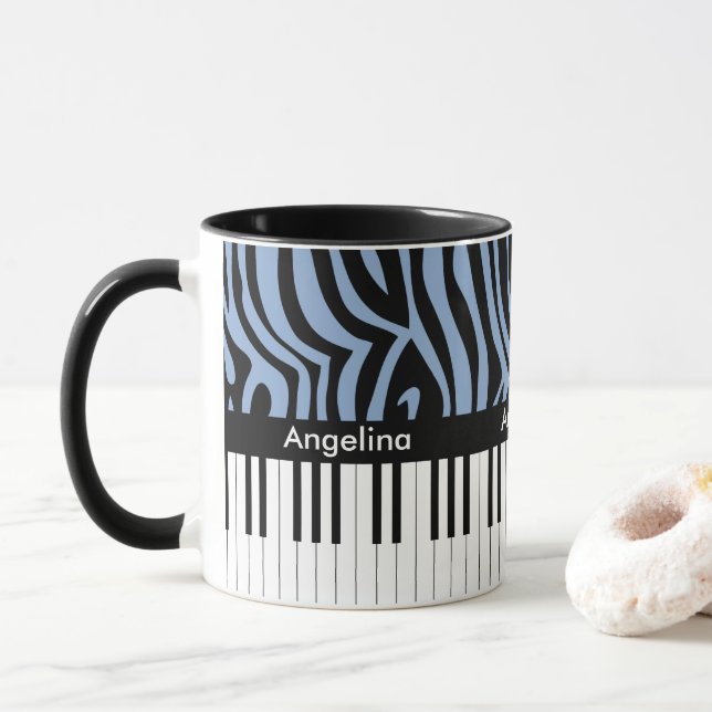 Caneca Um design de música de moda e quadril com teclas d (Com Donut)