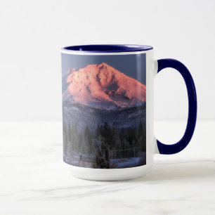 Caneca Um dia novo em um moinho velho de Shasta McCloud