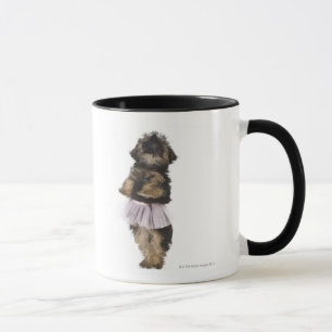 Caneca Um filhote de cachorro de Yorkie-poo em um tutu em