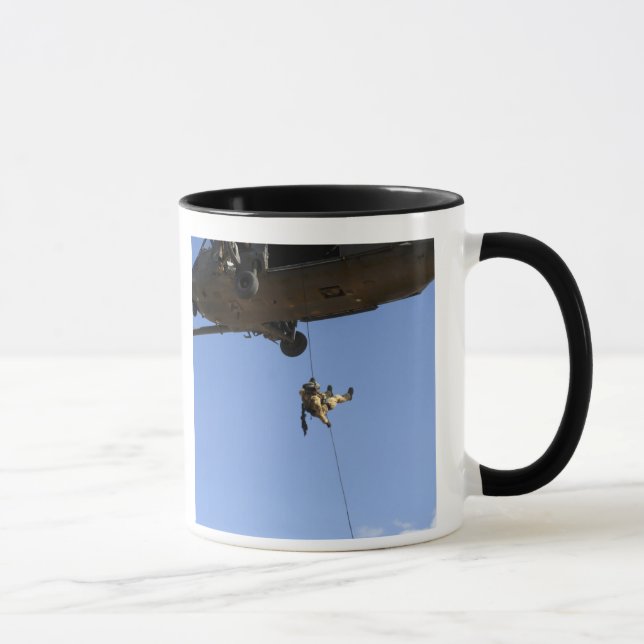 Caneca Um rappels de um HH-60 (Direita)