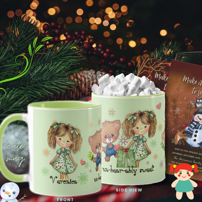 Caneca Um Urso de Teddy Insuportável e uma Rapariga (Unbearably Sweet Teddy Bear and a Girl Mug- front and side view)