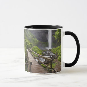 Caneca Uma ponte sobre o Rio Columbia e quedas de