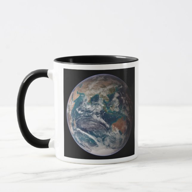 Caneca Uma visão cheio da Terra mostrando dados globais (Esquerda)