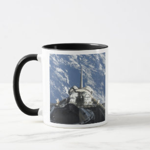 Caneca Uma visão parcial do ônibus espacial Atlantis