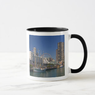 Caneca Uma vista do Marinho Pier 2 de Chicago