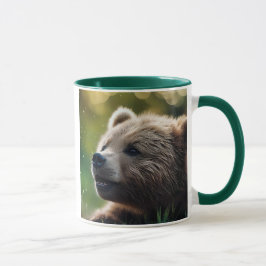Caneca Un portrait d'ourson sur fond flouté.