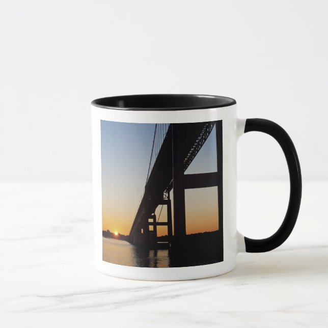 Caneca Velejando e deixando Newport Rhode Island (Direita)