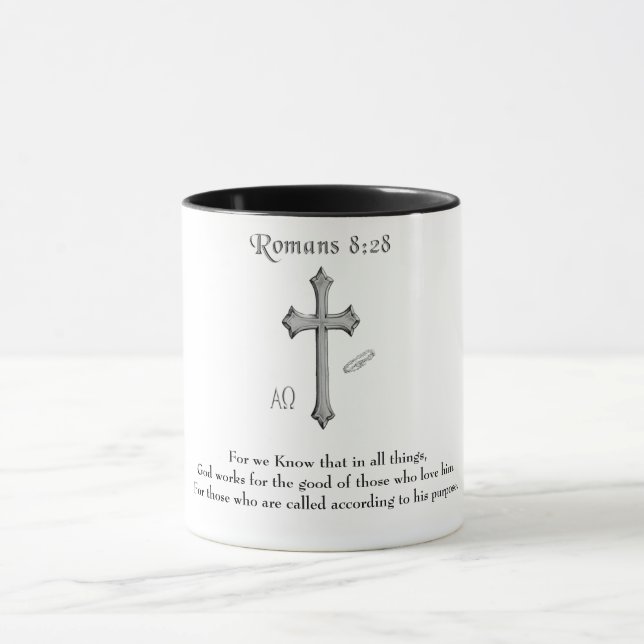 Caneca versículo bíblico cristão Romanos 8:28 (Centro)
