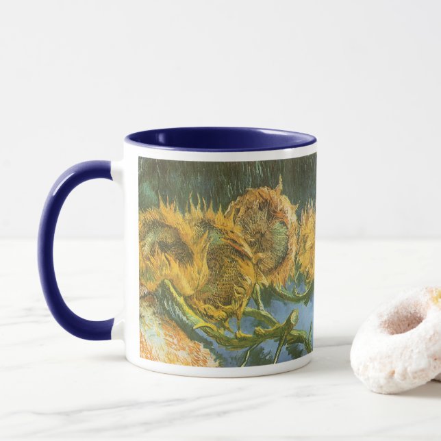 Caneca Vincent van Gogh - Natureza Morta: Quatro Girassói (Com Donut)