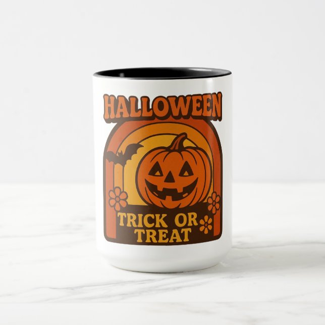 Caneca Vintage 1970s Trick or Tratat Halloween (Centro)