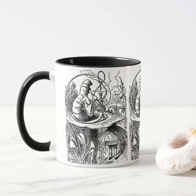 Caneca Vintage Alice no País das Maravilhas (Com Donut)