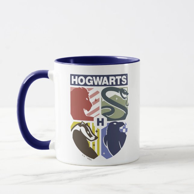 Caneca Vintage HOGWARTS™ Stamped Crest (Esquerda)