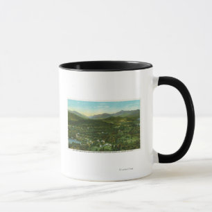 Caneca Vista aérea da cidade com montanha de Hurrican