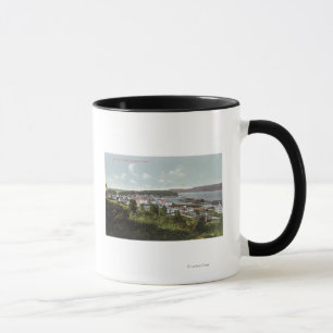 Caneca Vista aérea da cidade e da baía dos Coos
