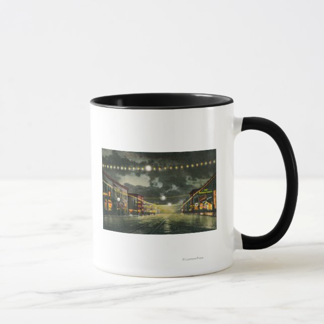 Caneca Vista da Avenida Hewitt à Noite (Direita)