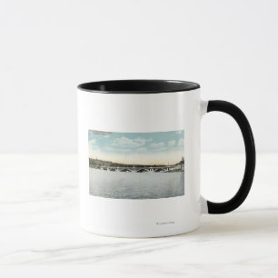 Caneca Vista da ponte nova de Quinsigamond do lago