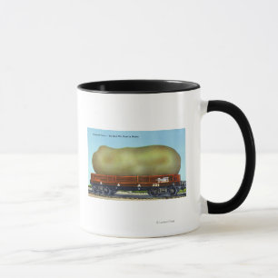 Caneca Vista de uma Batata Aroostook num carrinho de comb