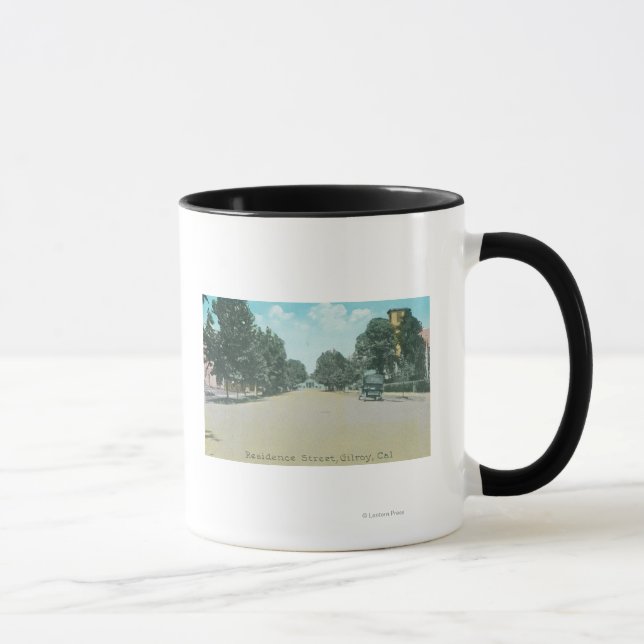 Caneca Vista de uma Residence StreetGilroy, CA (Direita)