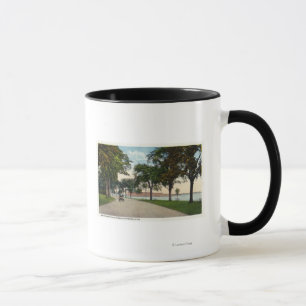 Caneca Vista de Unidade de Parque Costeiro Mostrando Loco