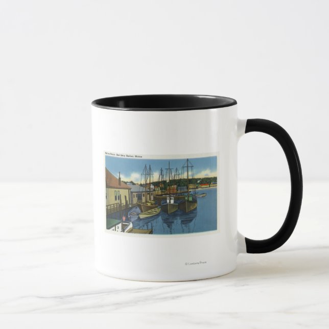 Caneca Vista de veleiros atracados no porto (Direita)