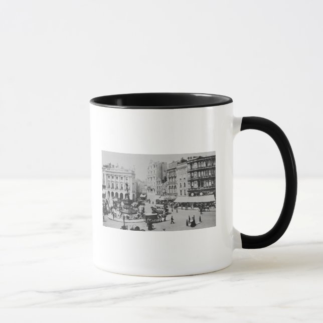 Caneca Vista do circo de Piccadilly, C. 1900 (Direita)