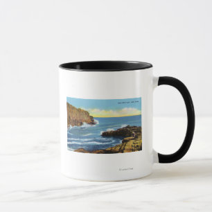 Caneca Vista do penhasco da cabeça calva na praia de Yor