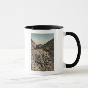 Caneca Vista do trem de Canon da caixa