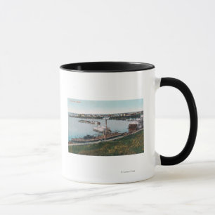 Caneca Vista dos navios no DockSt. Michael, AK