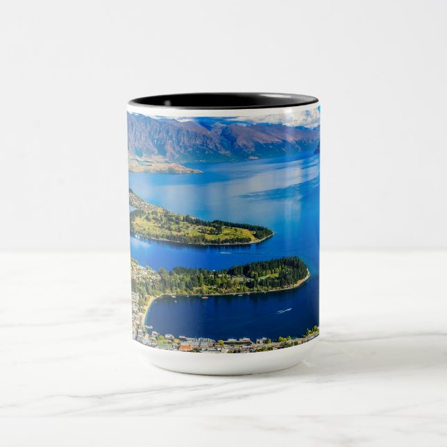 Caneca Vista em Queenstown do Pico de Bob, Nova Zelândia (Centro)