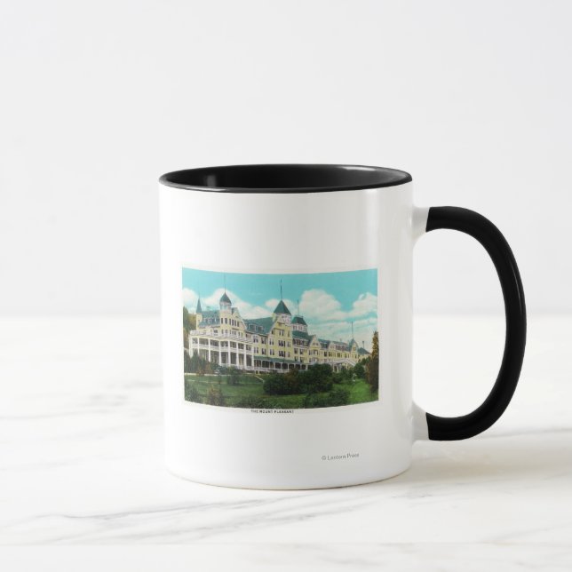 Caneca Vista Exterior do Hotel Monte Pleasant (Direita)